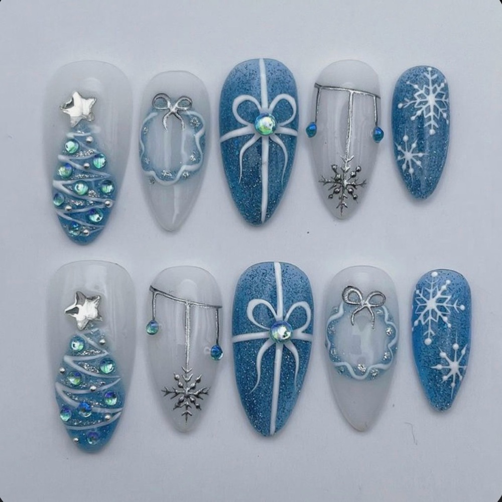 Blue and White Christmas Nail Art Set